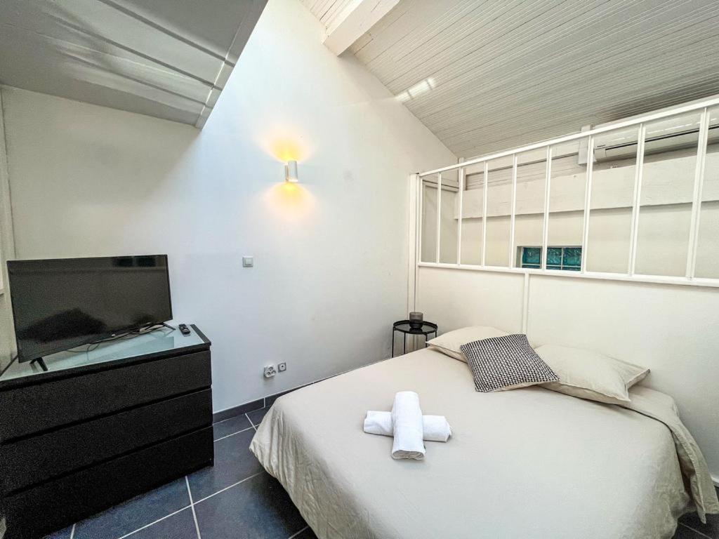 Suite Palm Spring ビユールバンヌ エクステリア 写真